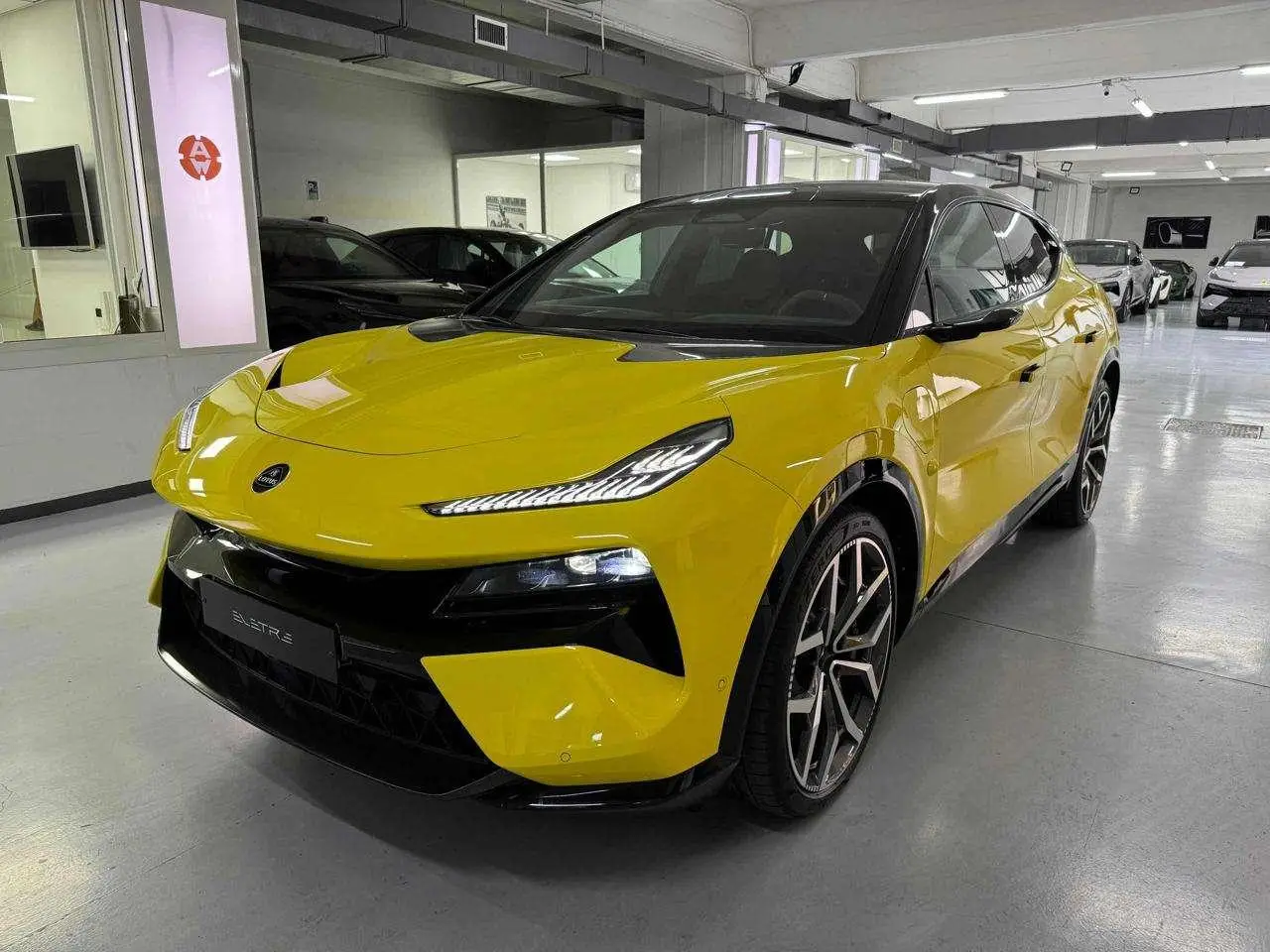 Photo 1 : Lotus Eletre 2024 Electric