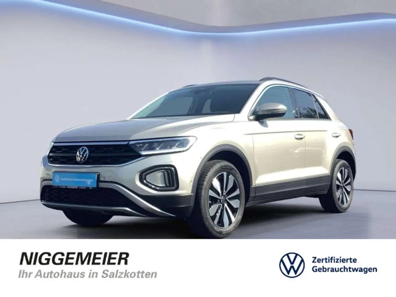 Photo 1 : Volkswagen T-roc 2023 Essence