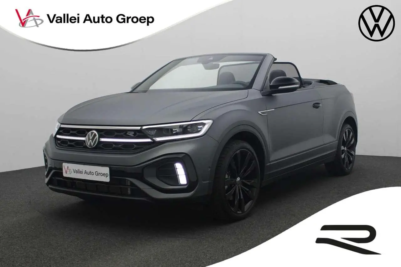 Photo 1 : Volkswagen T-roc 2023 Essence