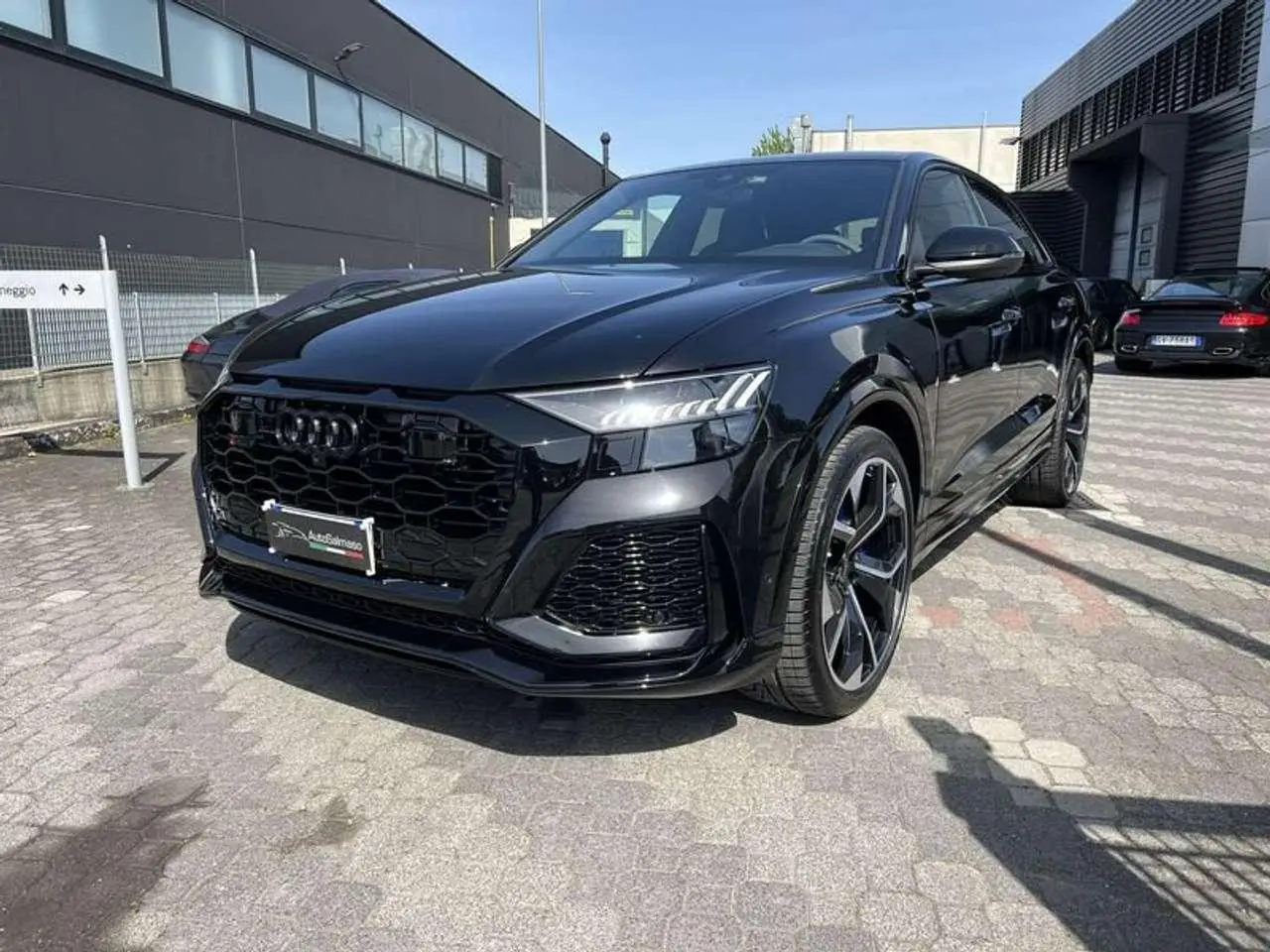 Photo 1 : Audi Rsq8 2022 Hybride