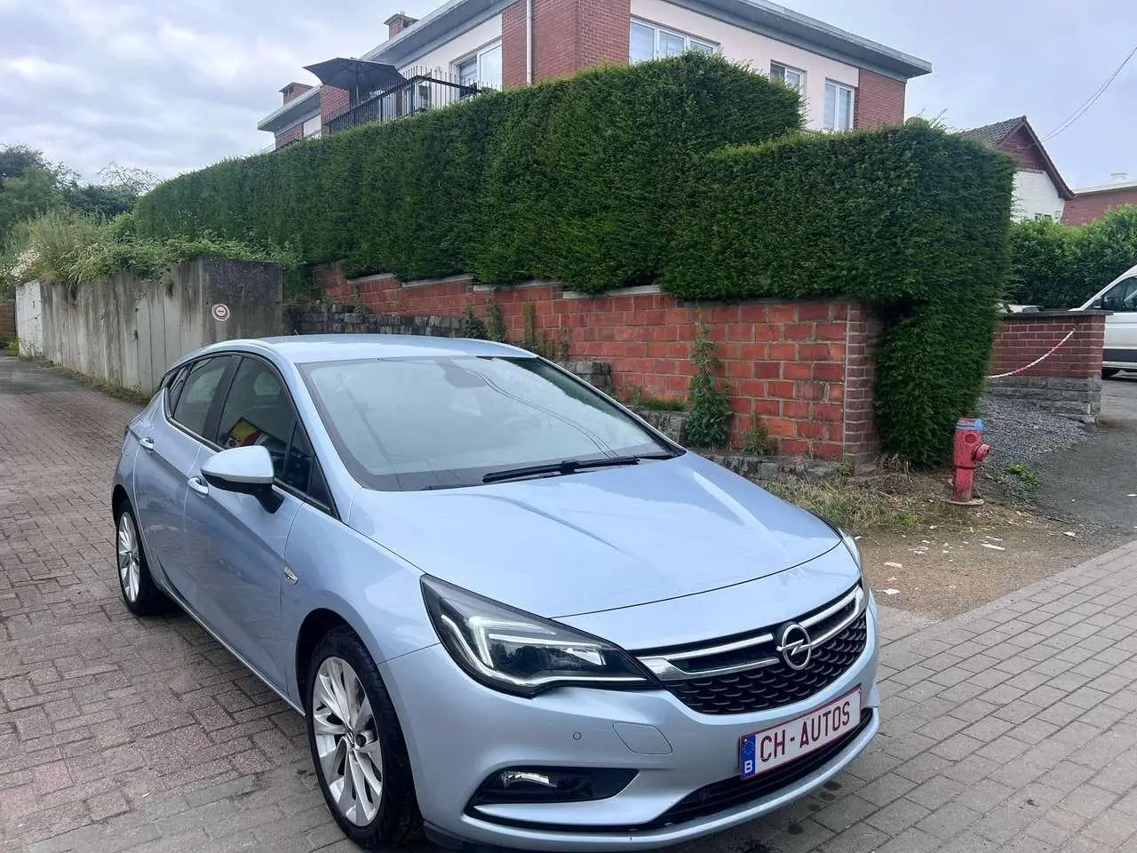 Photo 1 : Opel Astra 2016 Petrol