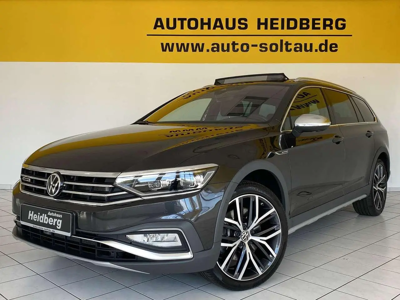 Photo 1 : Volkswagen Passat 2021 Petrol