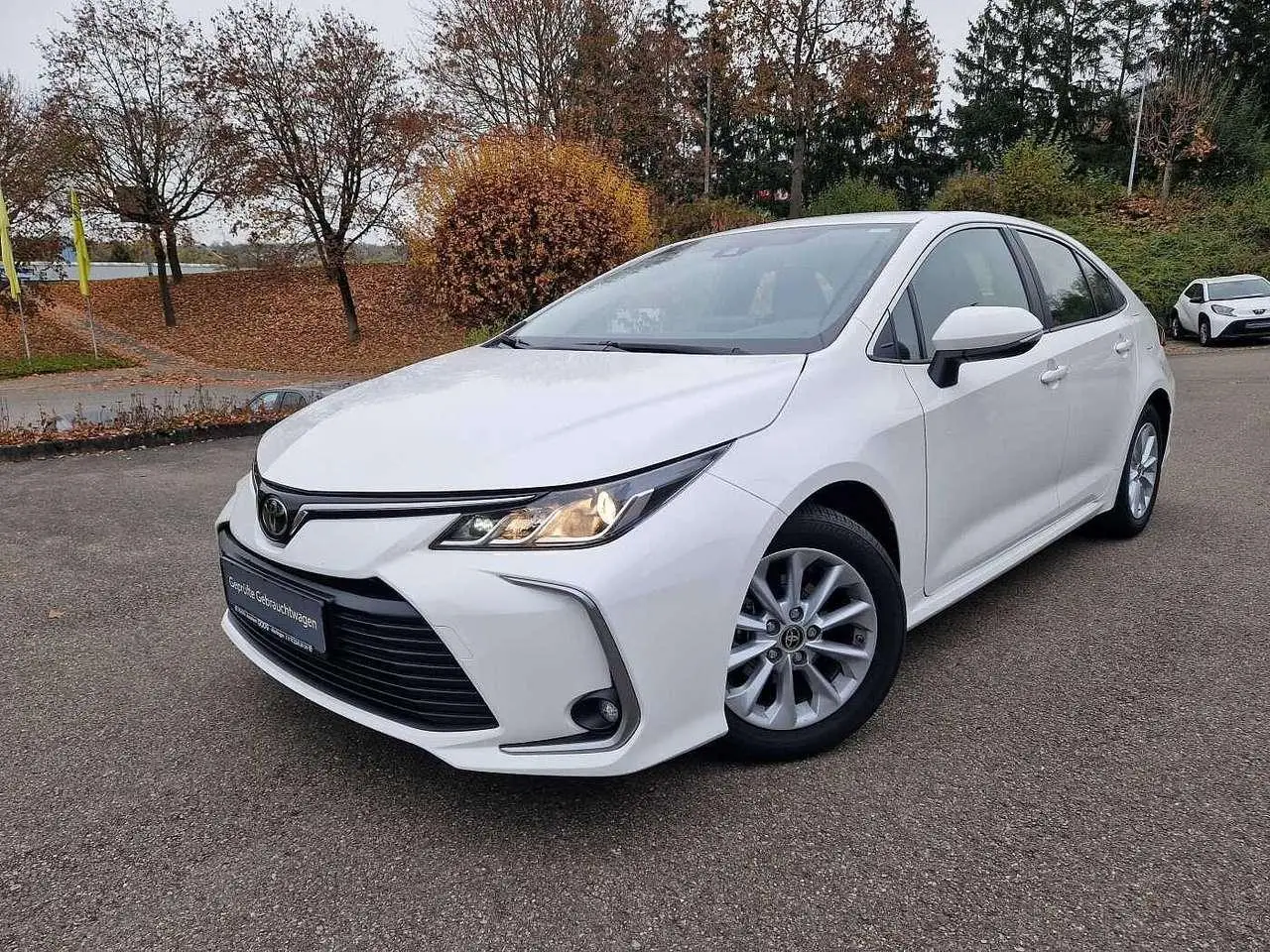 Photo 1 : Toyota Corolla 2023 Petrol