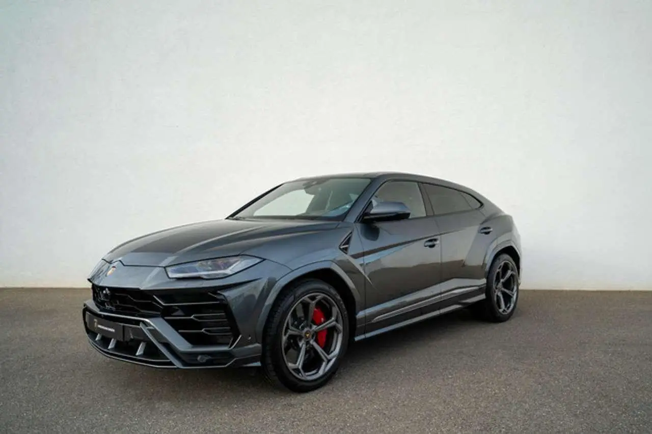 Photo 1 : Lamborghini Urus 2020 Petrol