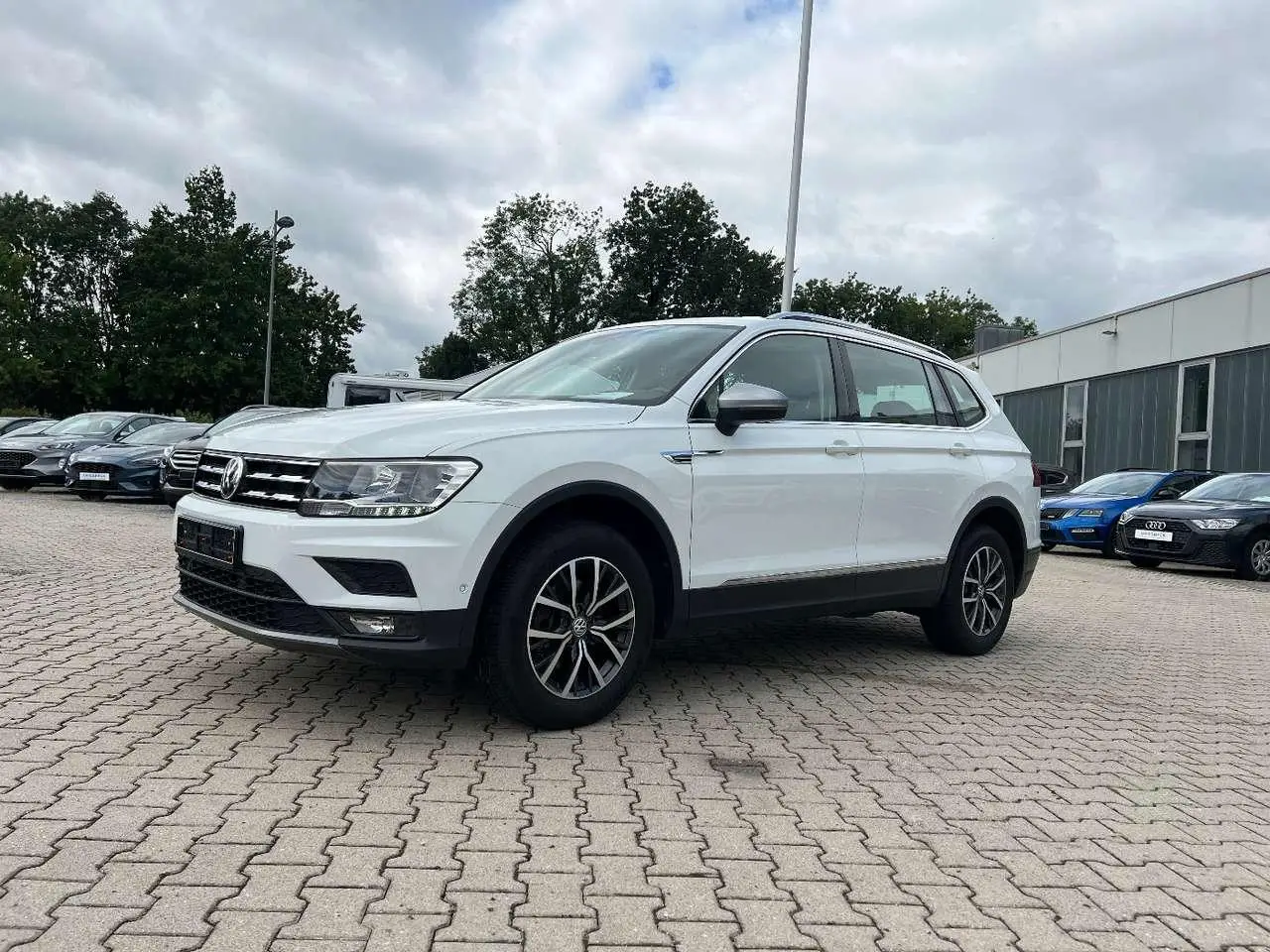 Photo 1 : Volkswagen Tiguan 2019 Diesel