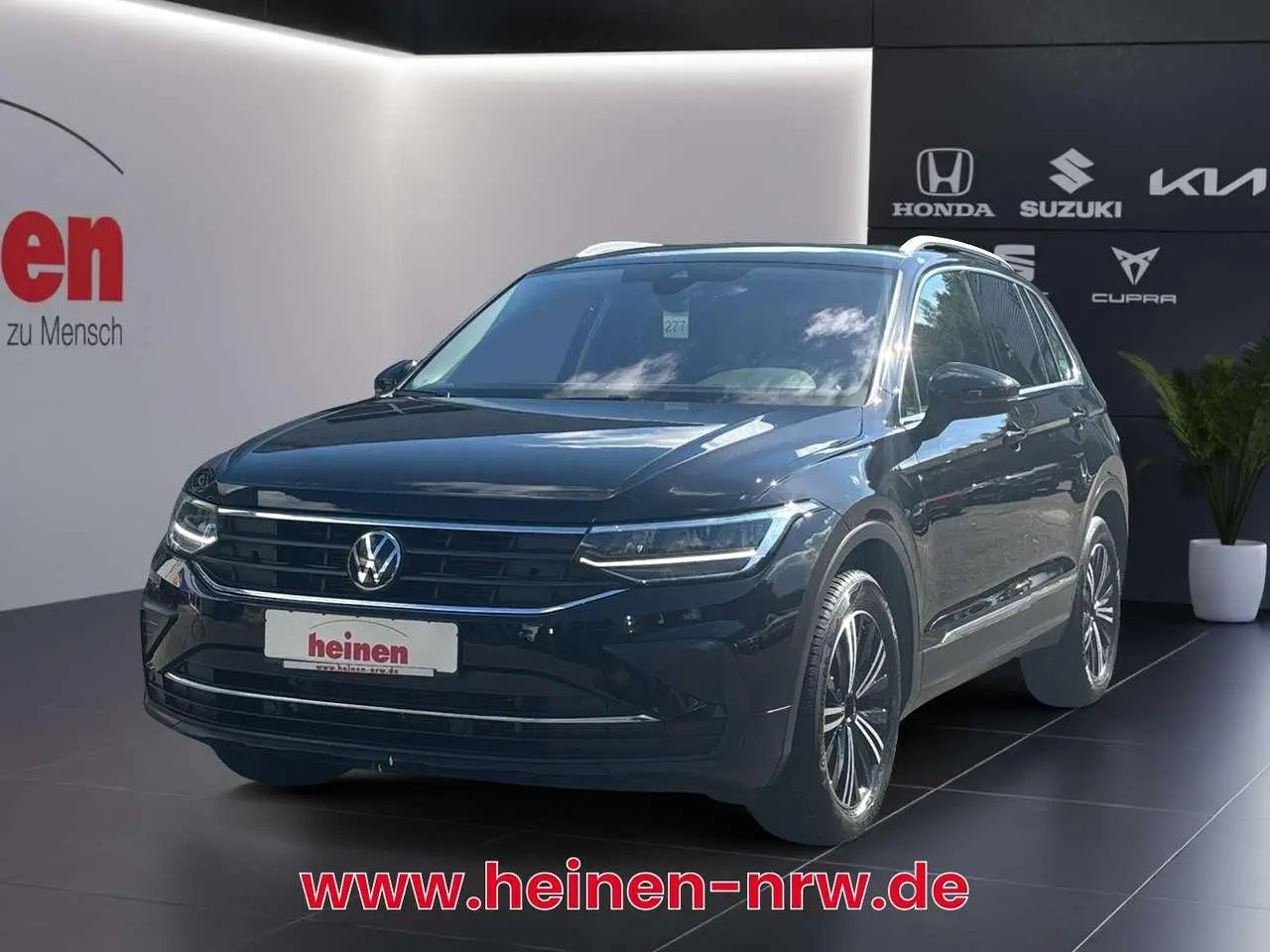 Photo 1 : Volkswagen Tiguan 2023 Petrol