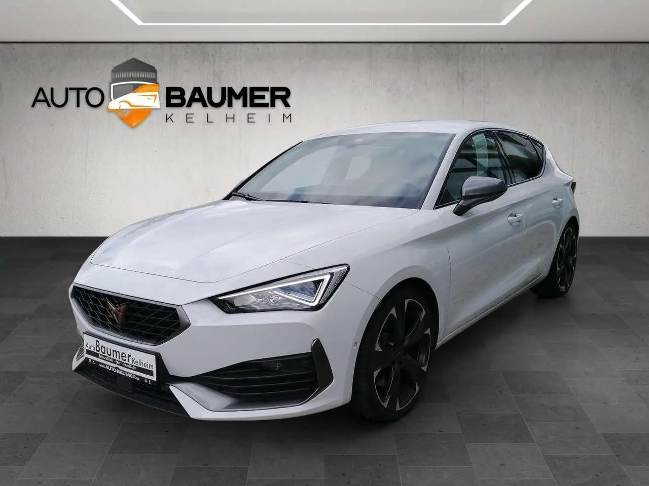 Photo 1 : Cupra Leon 2024 Petrol