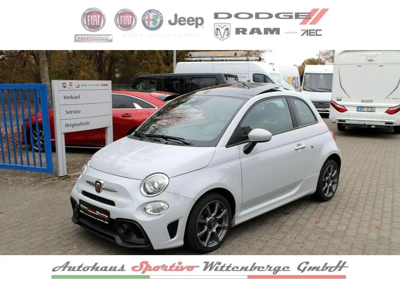 Photo 1 : Abarth 595 2022 Essence