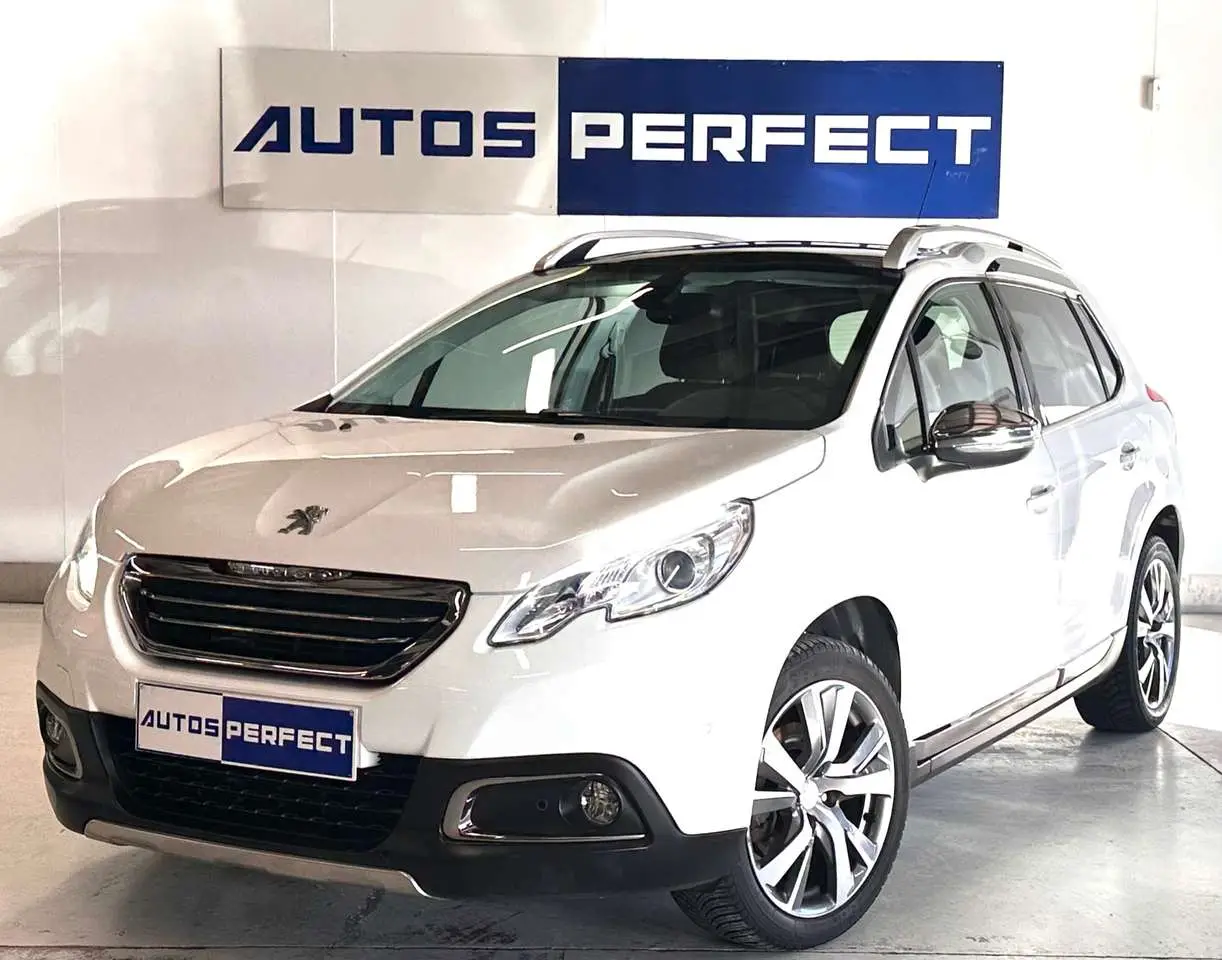 Photo 1 : Peugeot 2008 2016 Essence