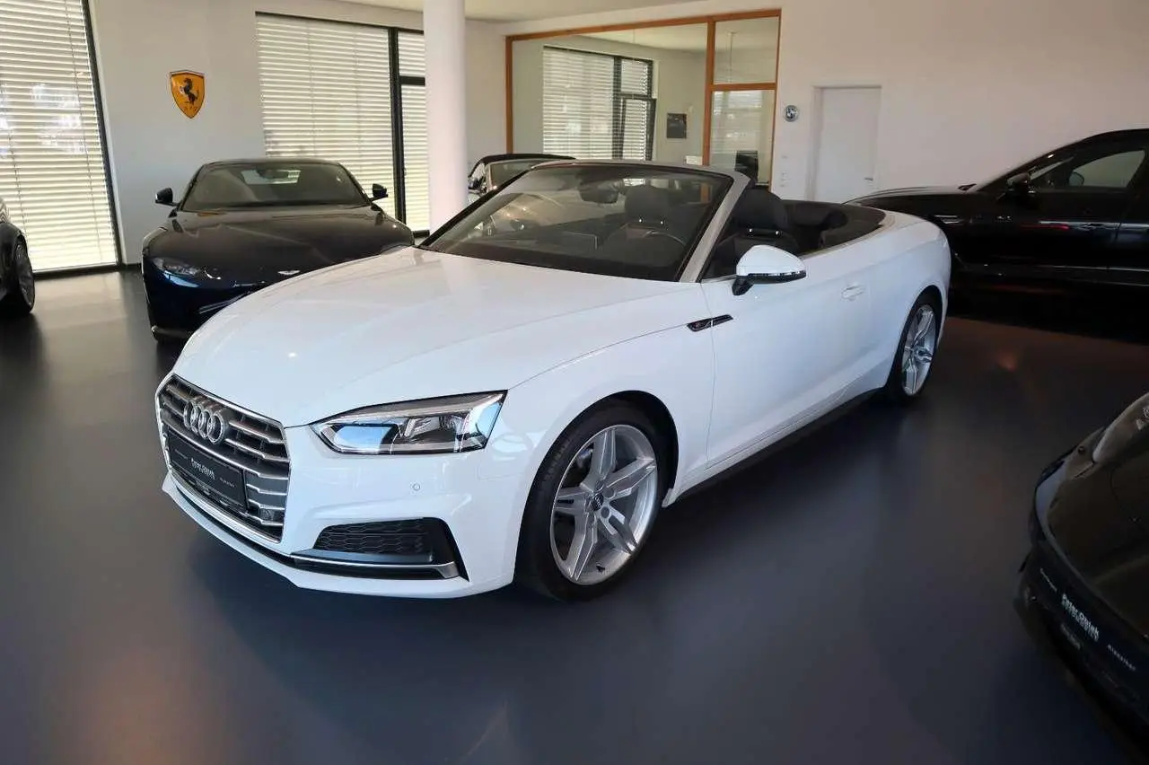 Photo 1 : Audi A5 2018 Petrol