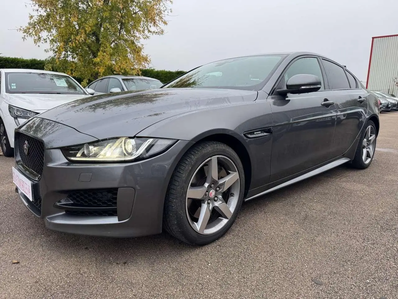 Photo 1 : Jaguar Xe 2018 Diesel