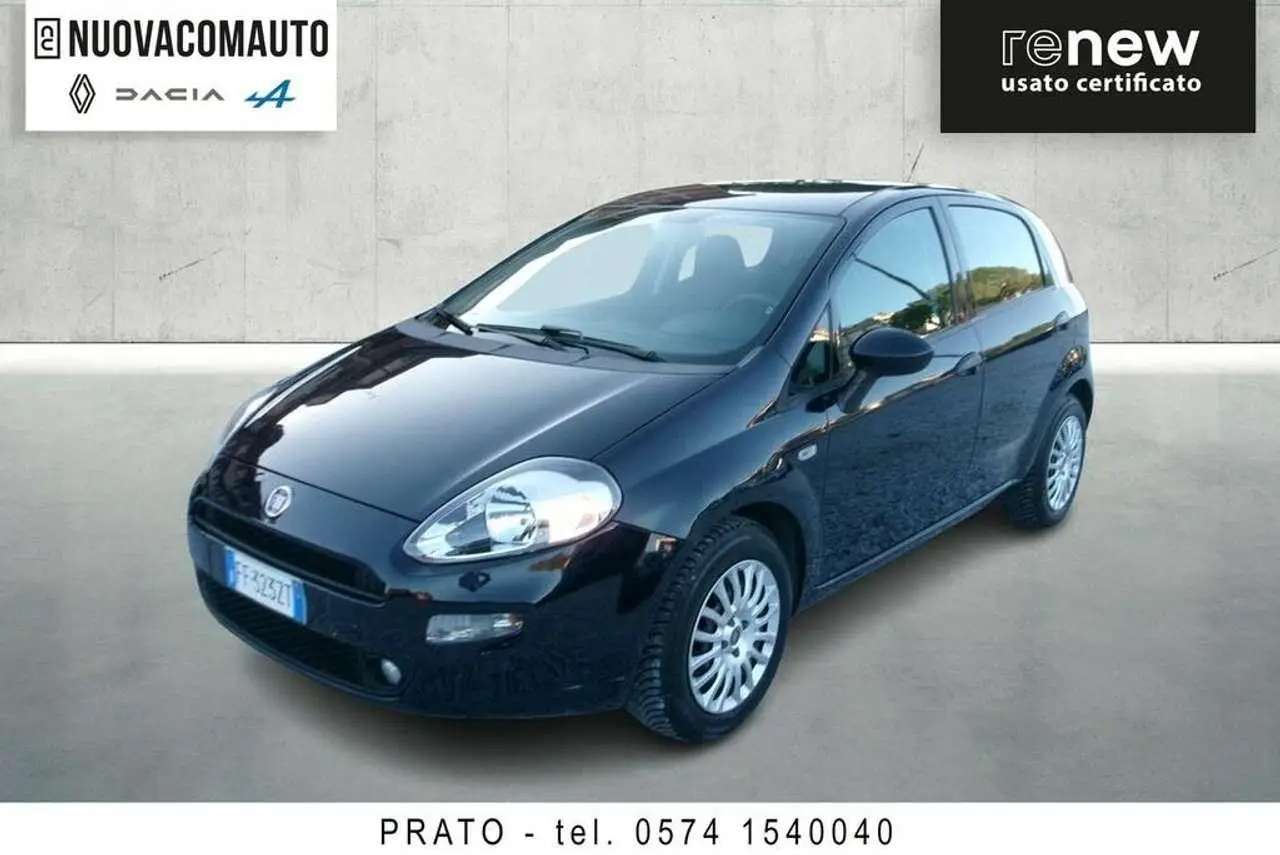 Photo 1 : Fiat Punto 2016 Essence