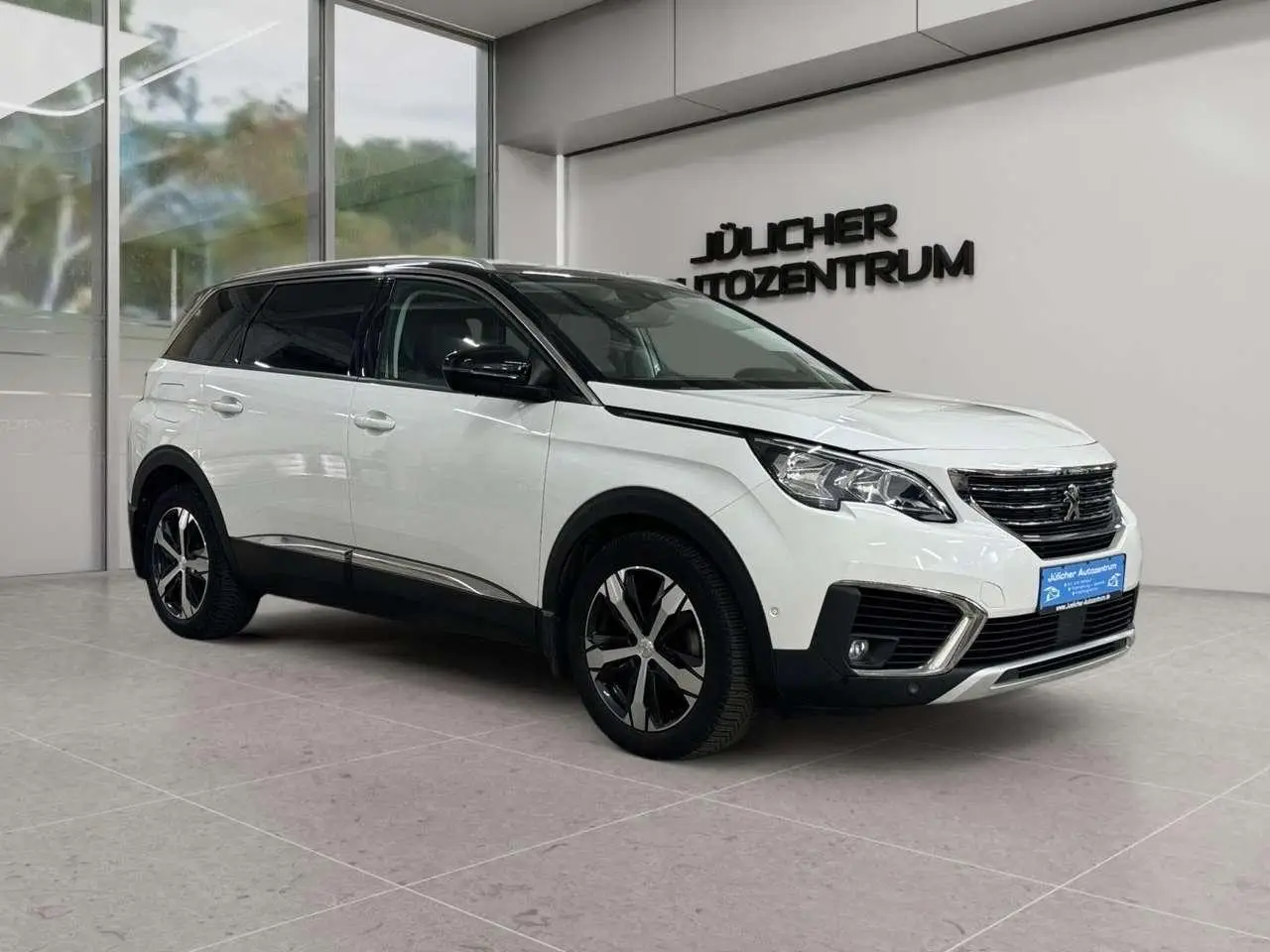 Photo 1 : Peugeot 5008 2018 Essence