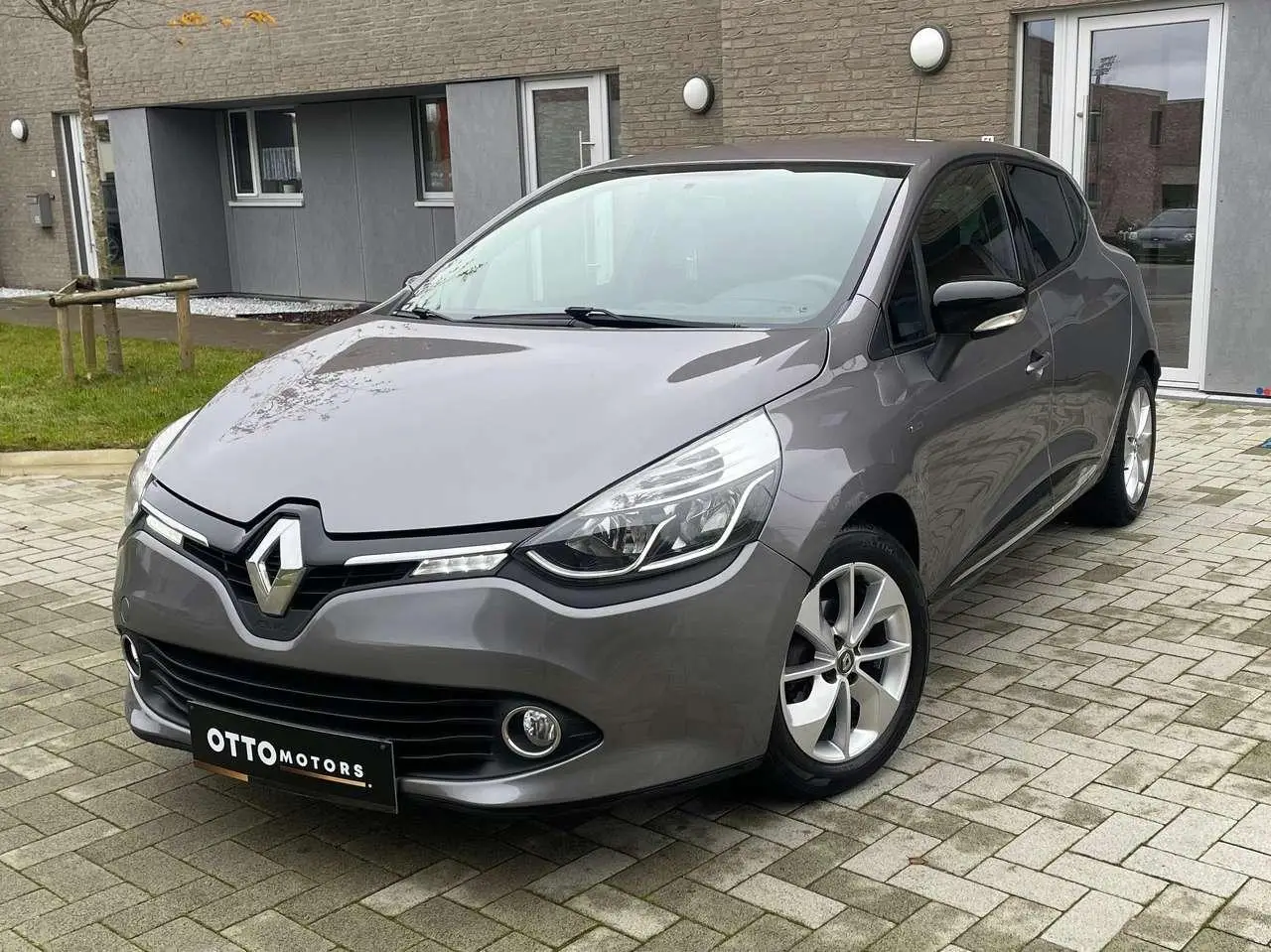 Photo 1 : Renault Clio 2016 Petrol