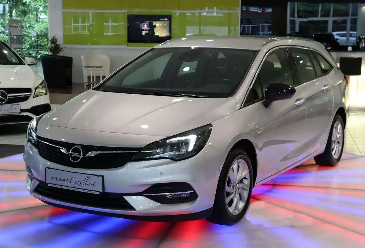 Photo 1 : Opel Astra 2021 Essence