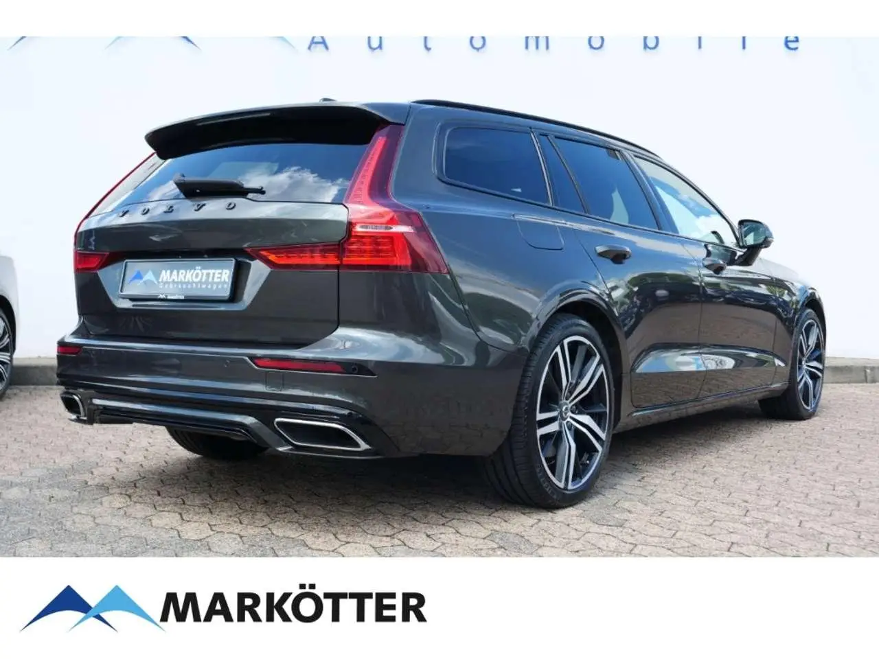 Photo 1 : Volvo V60 2021 Hybride