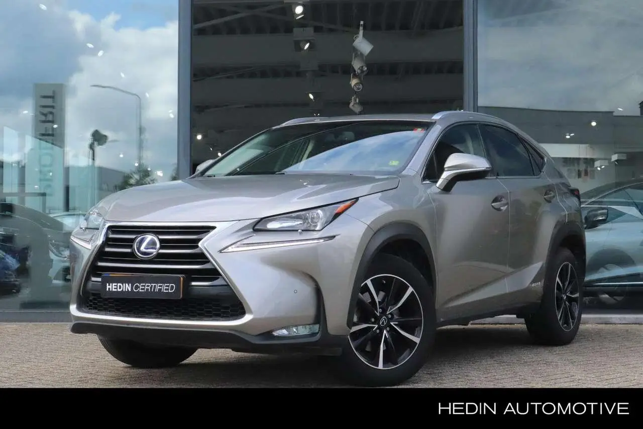 Photo 1 : Lexus Nx 2017 Hybrid