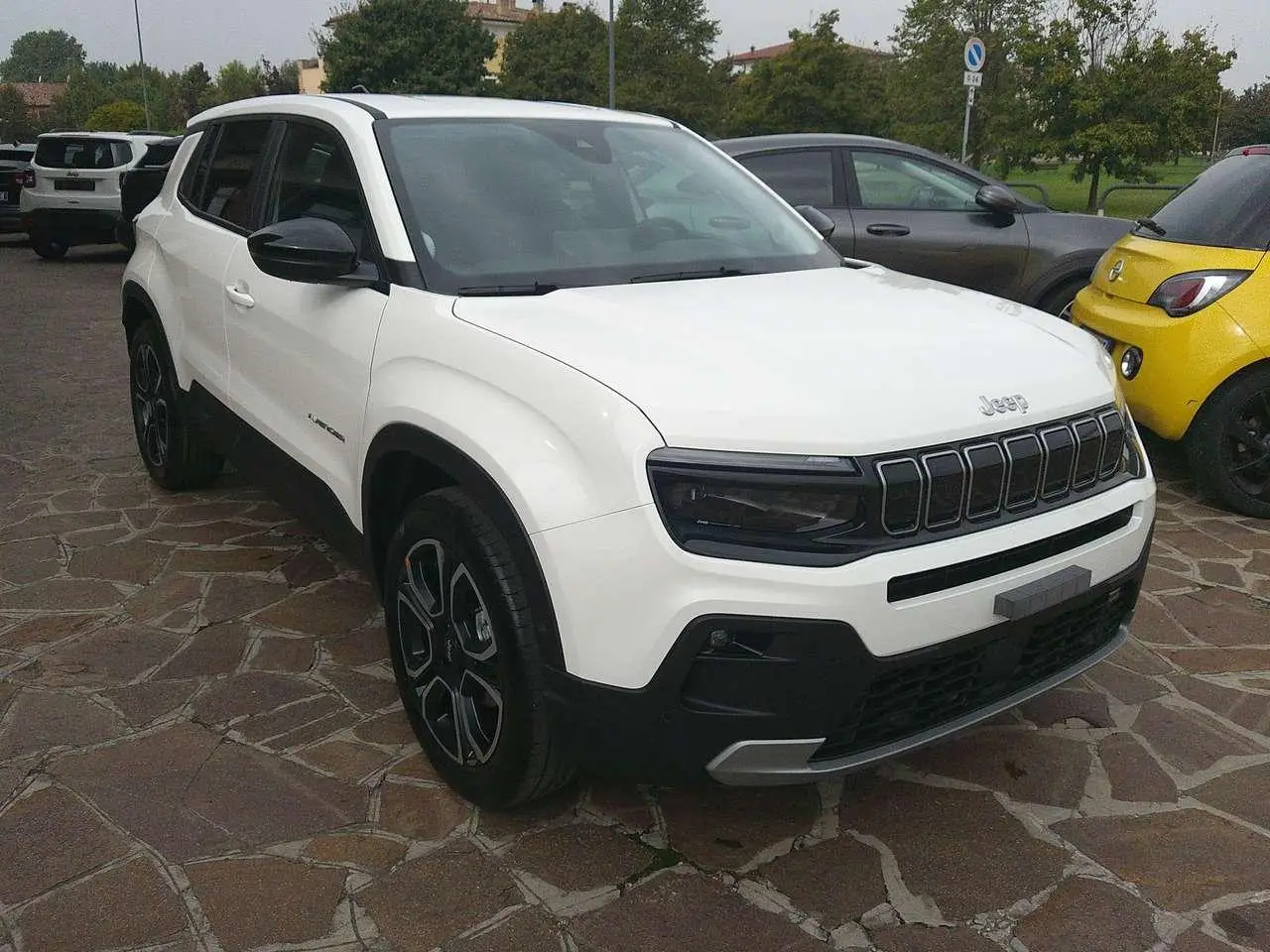 Photo 1 : Jeep Avenger 2024 Essence