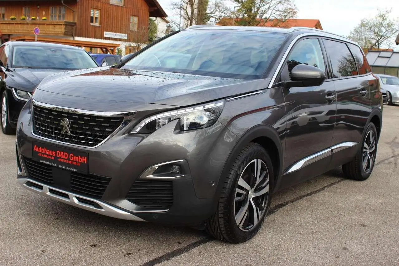 Photo 1 : Peugeot 5008 2020 Diesel