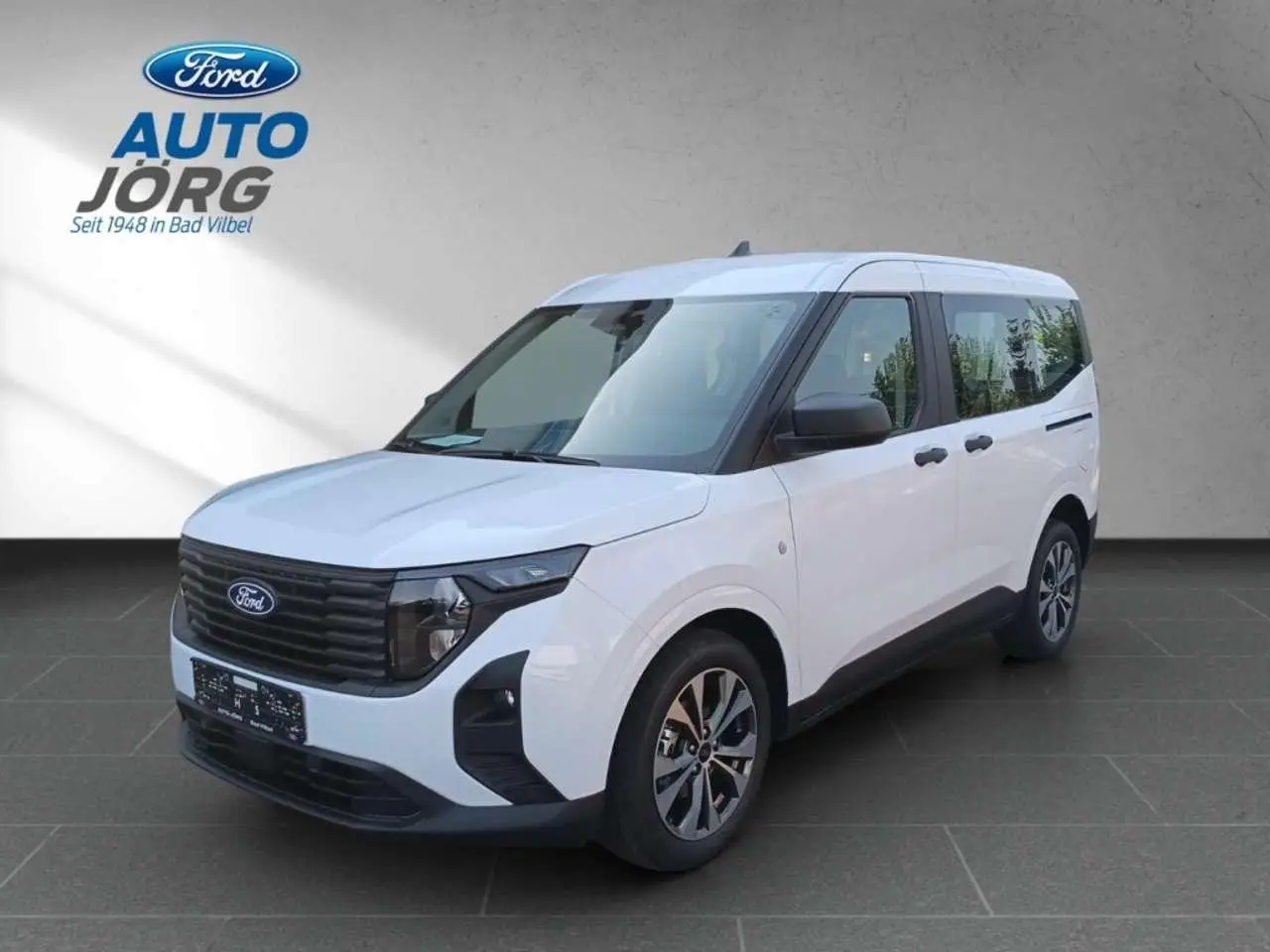 Photo 1 : Ford Tourneo 2024 Essence