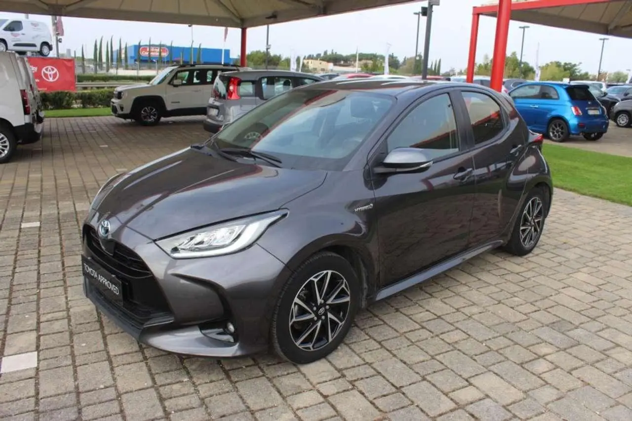 Photo 1 : Toyota Yaris 2021 Hybrid