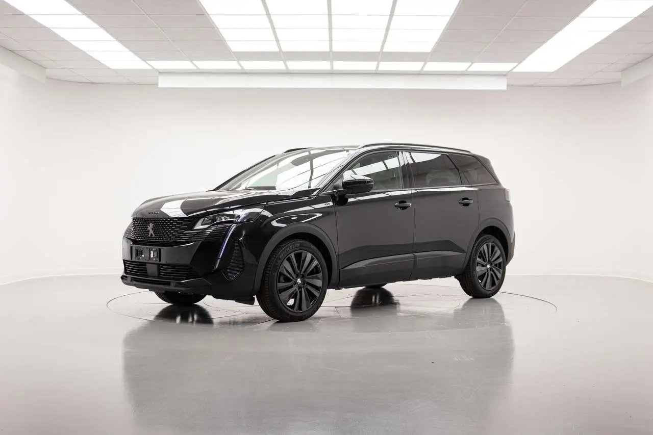 Photo 1 : Peugeot 5008 2024 Diesel