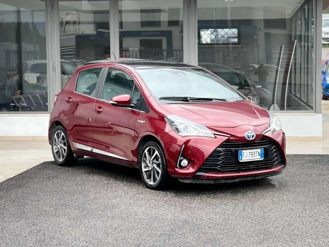 Photo 1 : Toyota Yaris 2017 Hybride