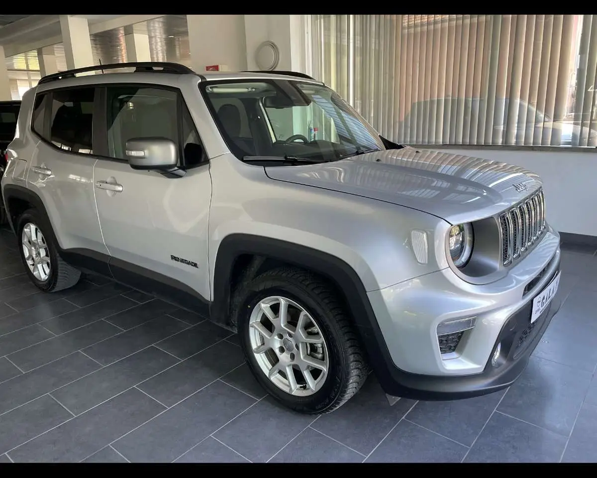 Photo 1 : Jeep Renegade 2021 Essence