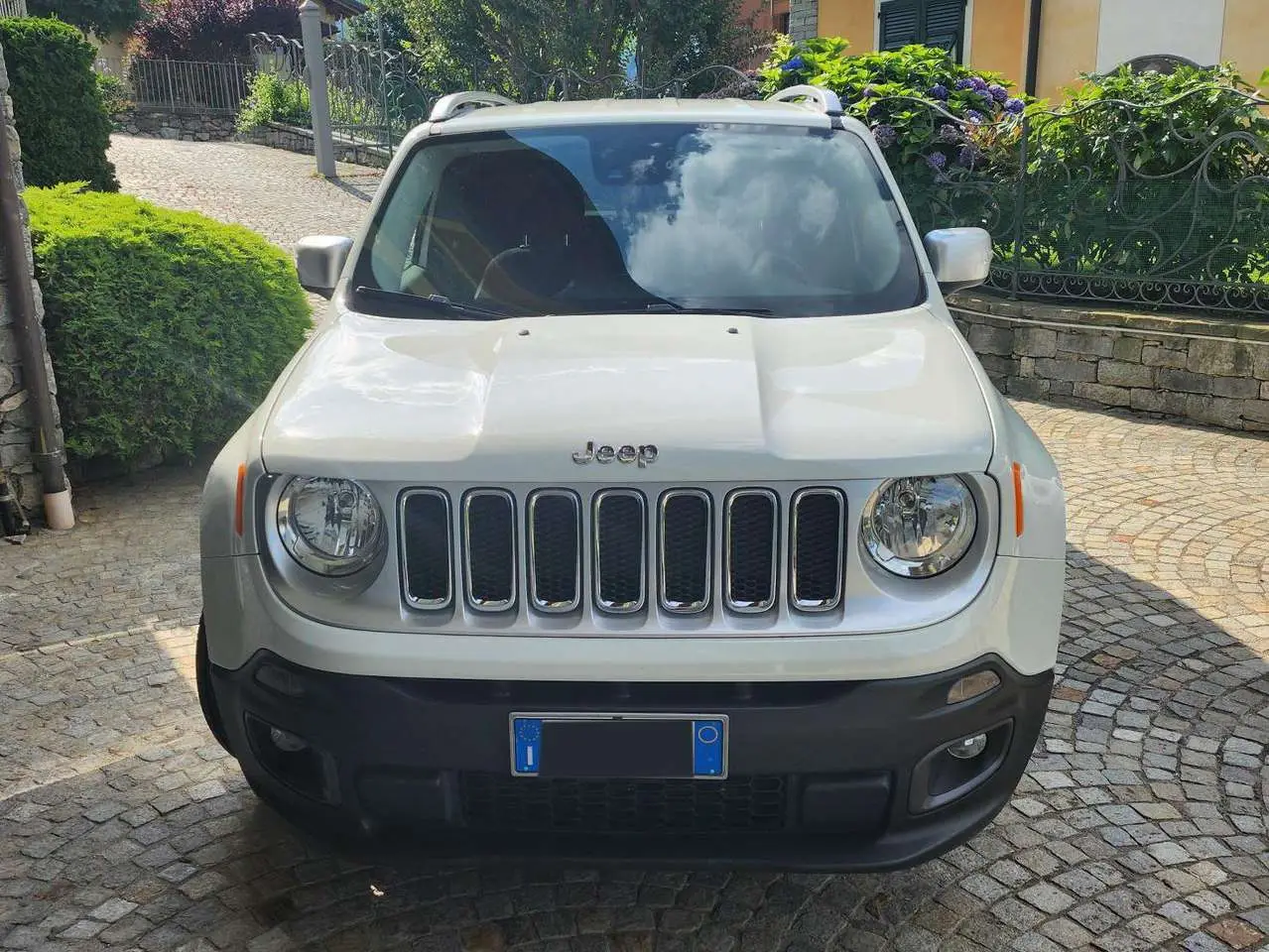 Photo 1 : Jeep Renegade 2015 Diesel