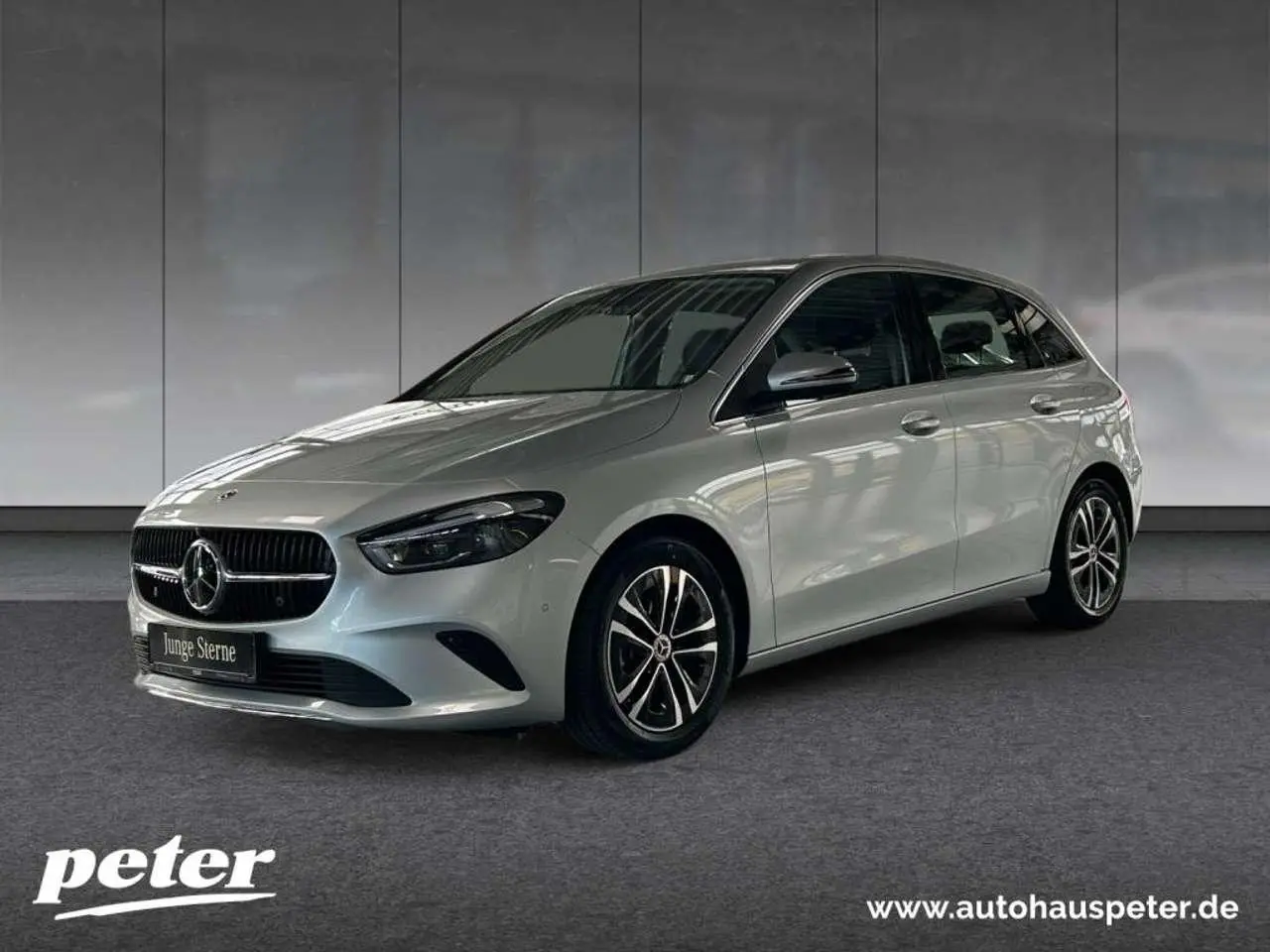 Photo 1 : Mercedes-benz Classe B 2023 Petrol