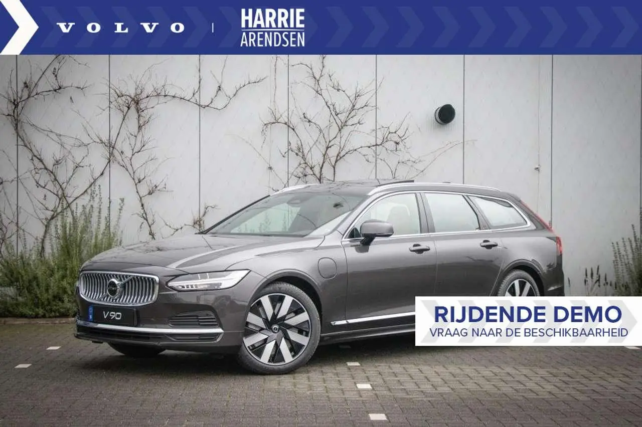 Photo 1 : Volvo V90 2023 Hybride