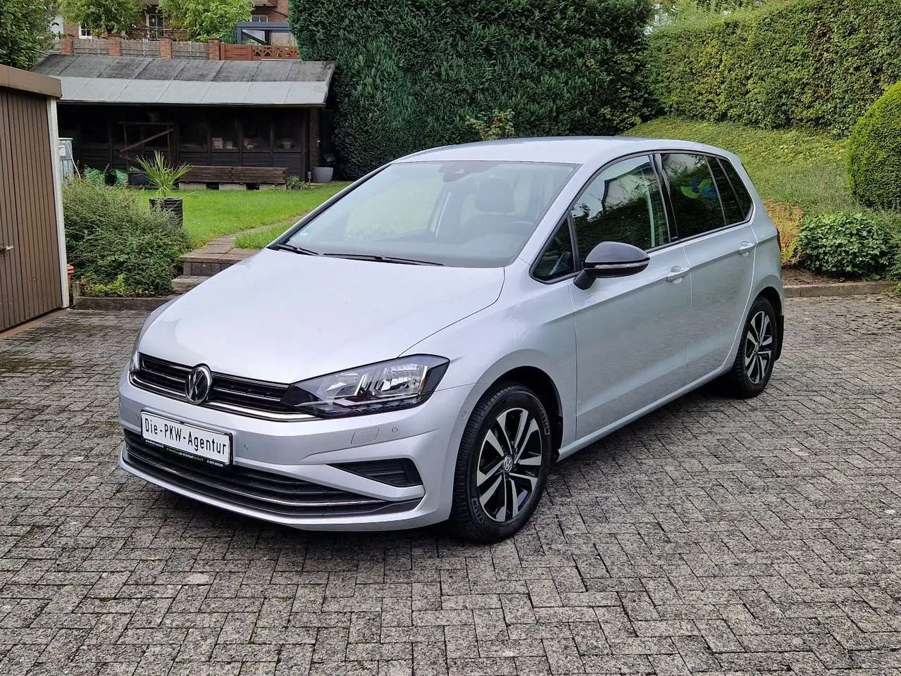 Photo 1 : Volkswagen Golf 2019 Essence