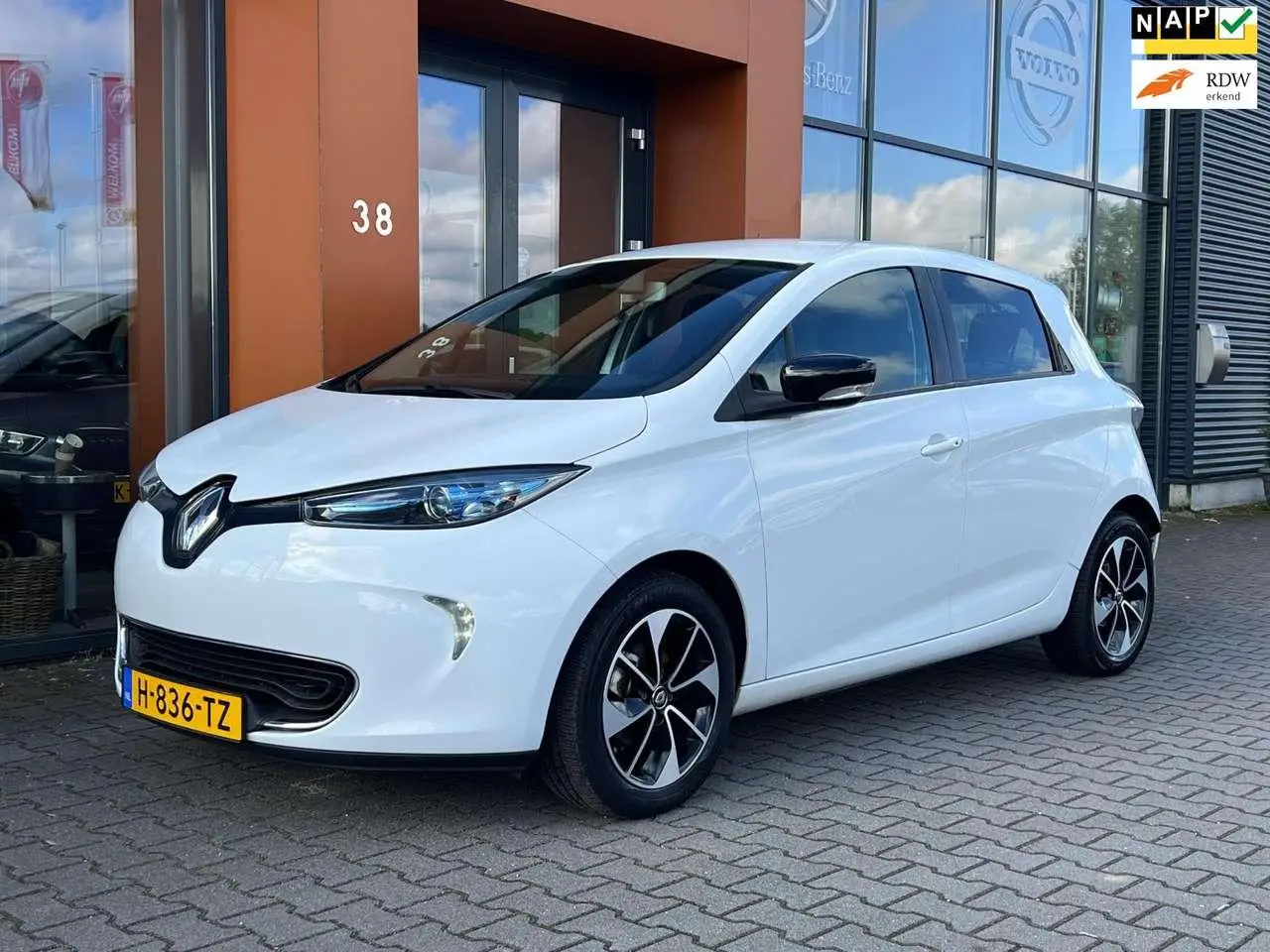 Photo 1 : Renault Zoe 2018 Électrique