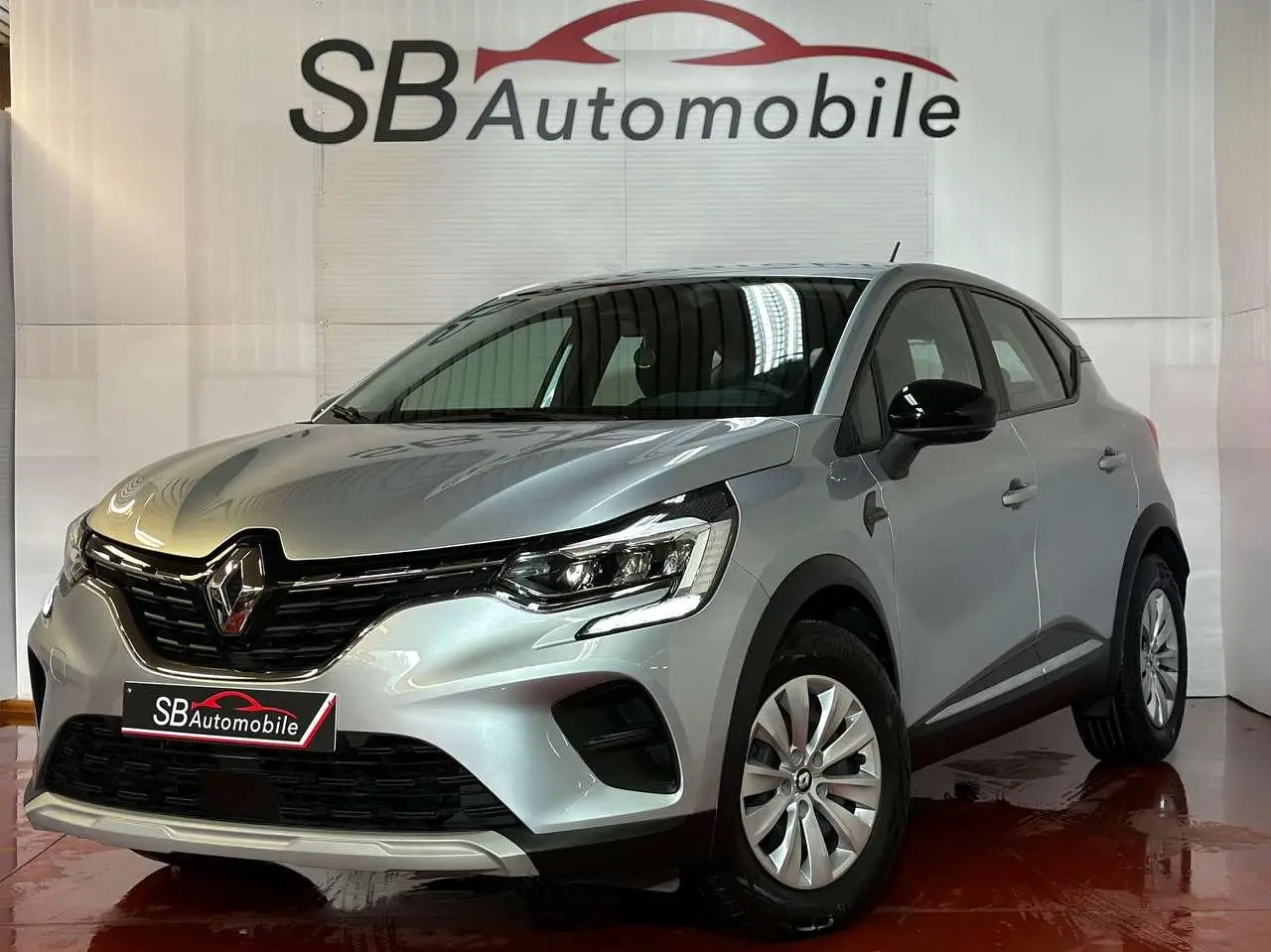 Photo 1 : Renault Captur 2021 Essence