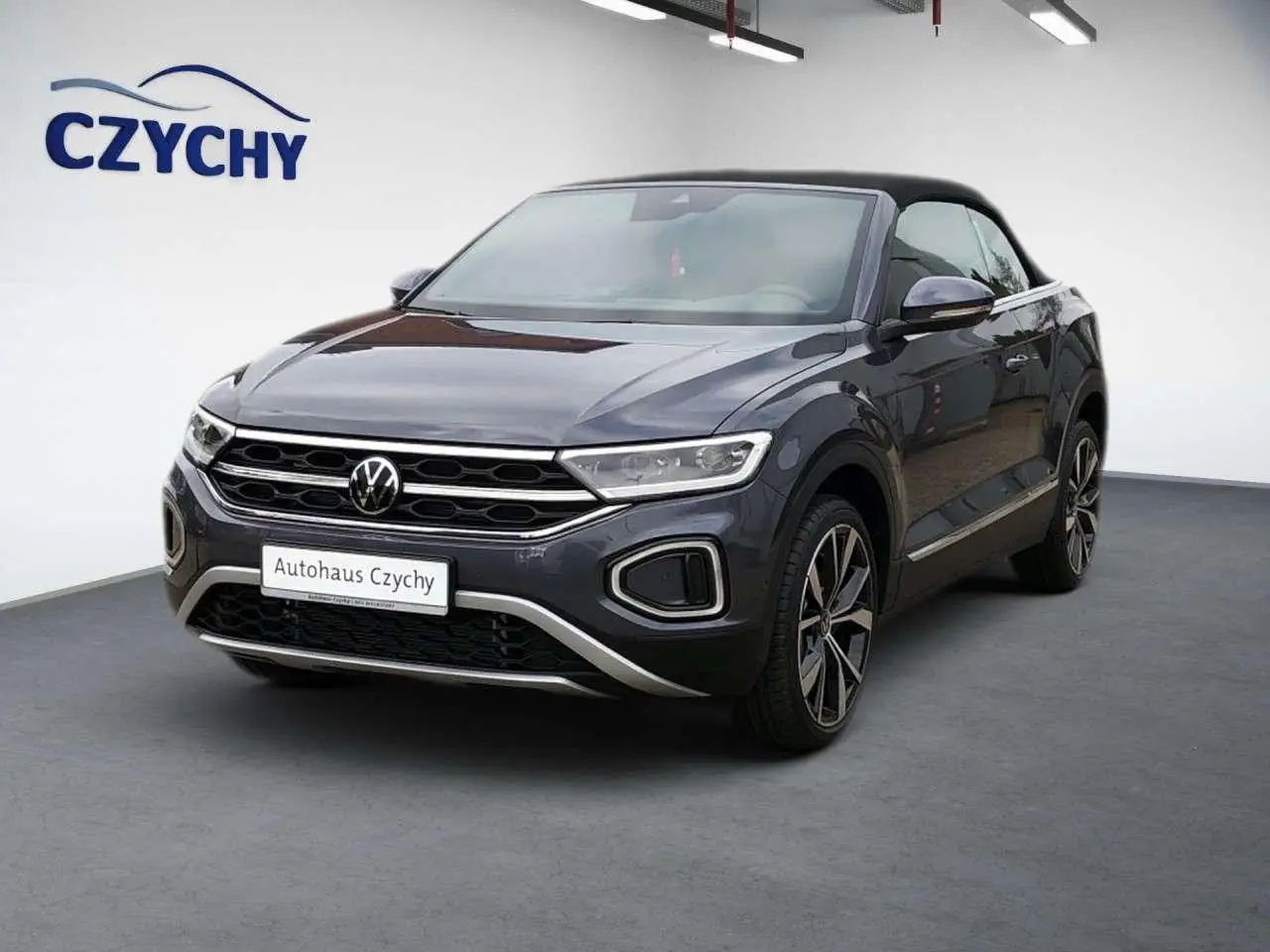 Photo 1 : Volkswagen T-roc 2024 Petrol