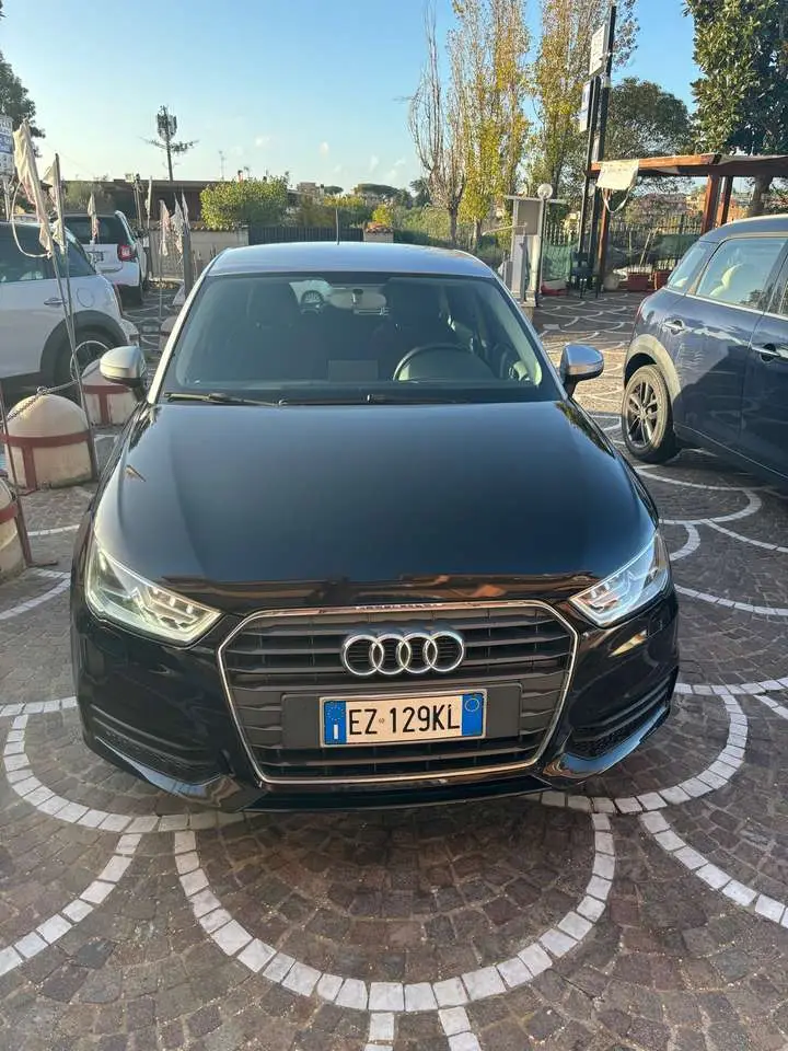 Photo 1 : Audi A1 2015 Diesel