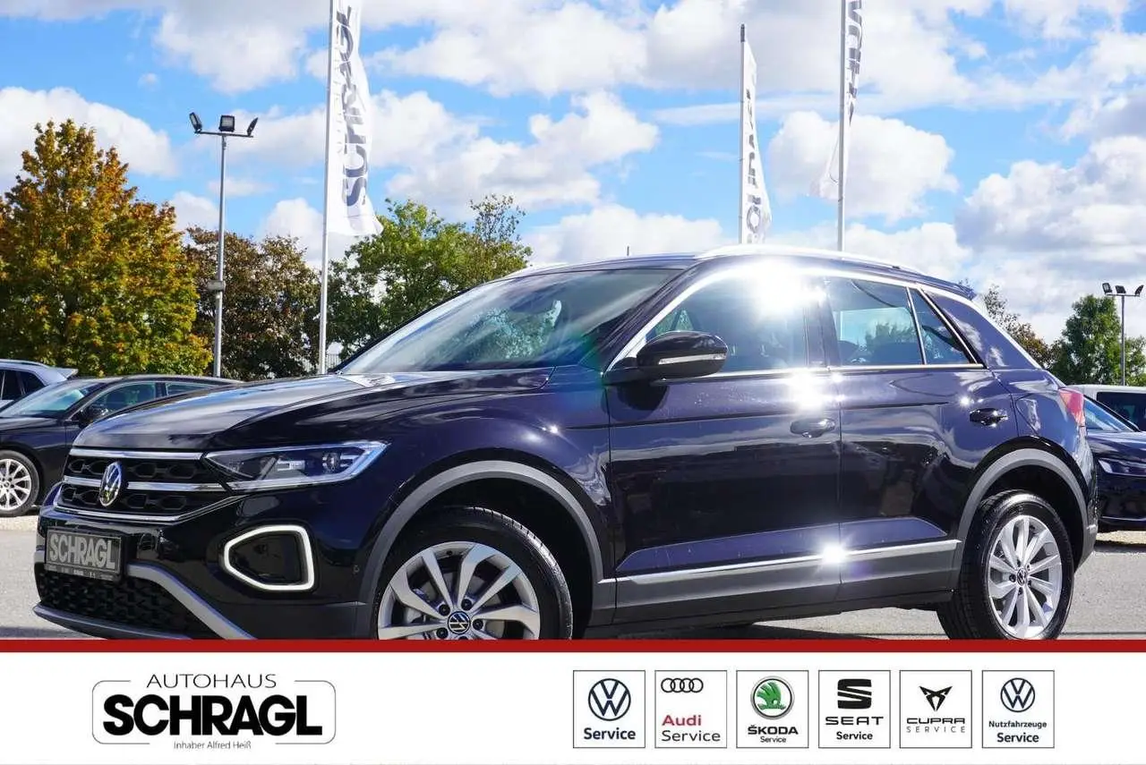 Photo 1 : Volkswagen T-roc 2024 Petrol