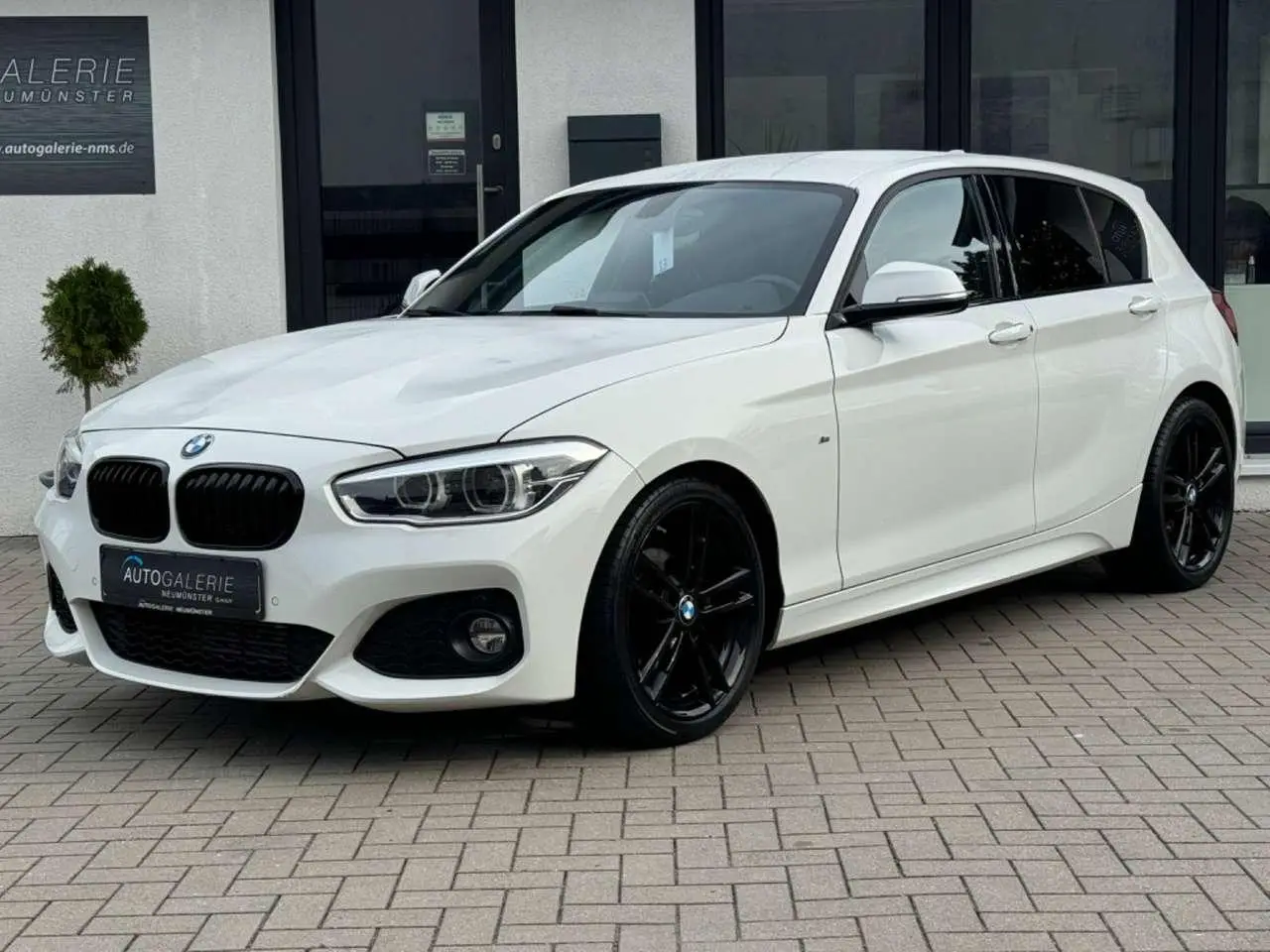 Photo 1 : Bmw Serie 1 2018 Petrol