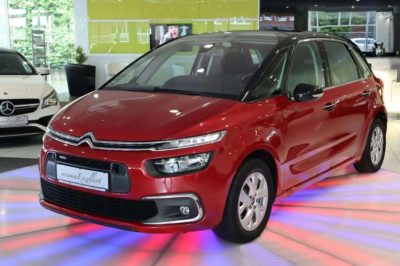 Photo 1 : Citroen C4 2016 Petrol