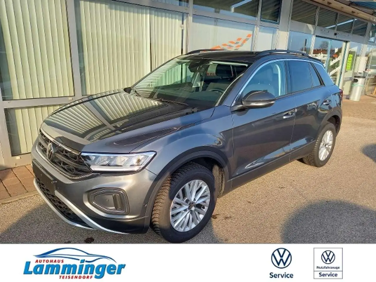 Photo 1 : Volkswagen T-roc 2024 Essence