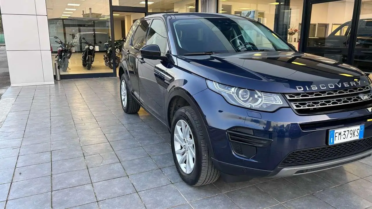 Photo 1 : Land Rover Discovery 2017 Diesel