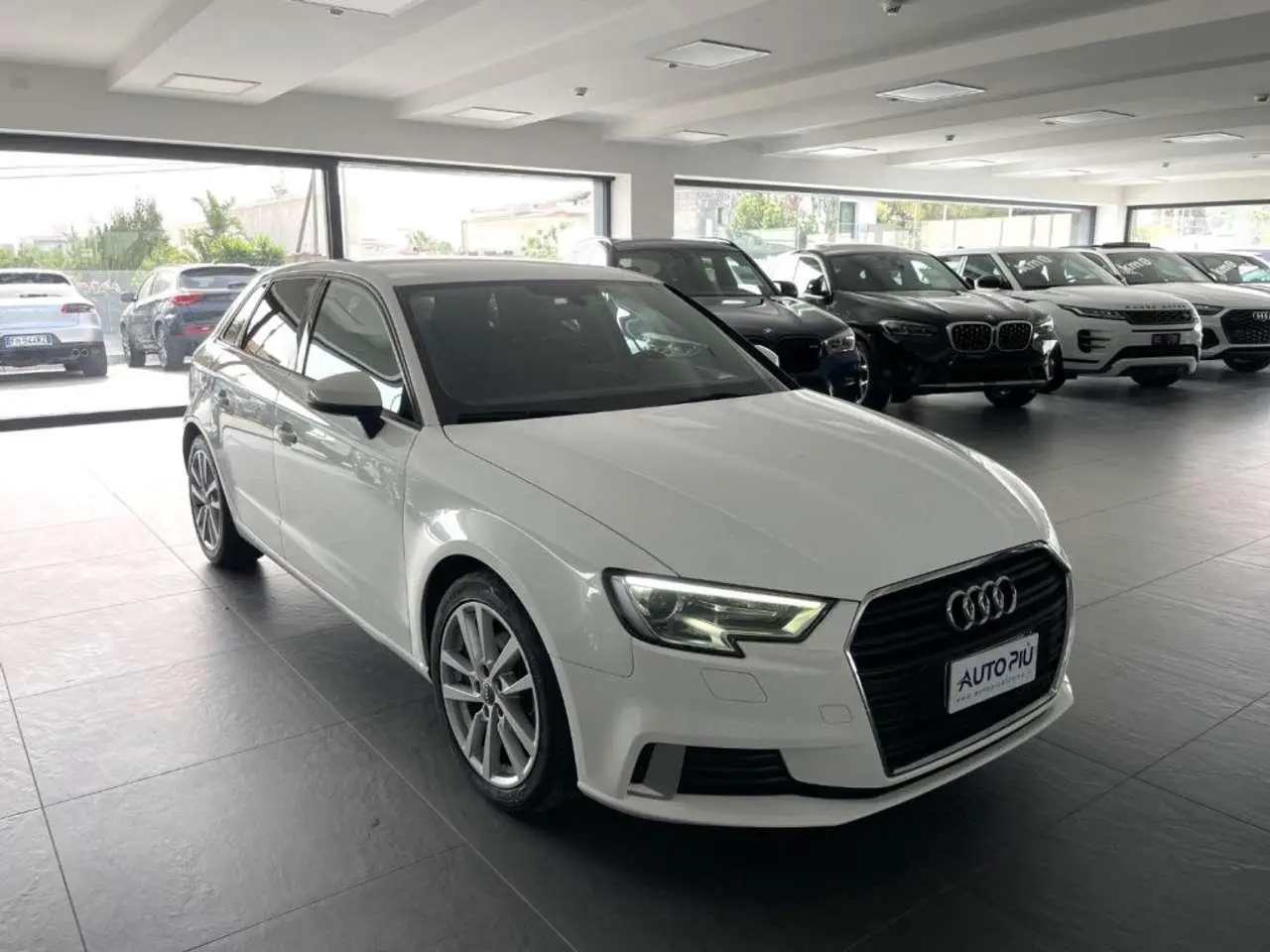 Photo 1 : Audi A3 2018 Diesel