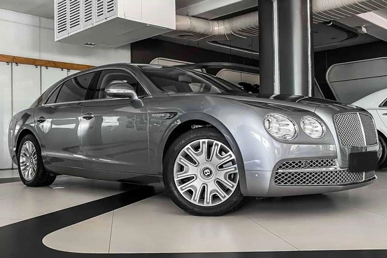 Photo 1 : Bentley Flying Spur 2016 Petrol