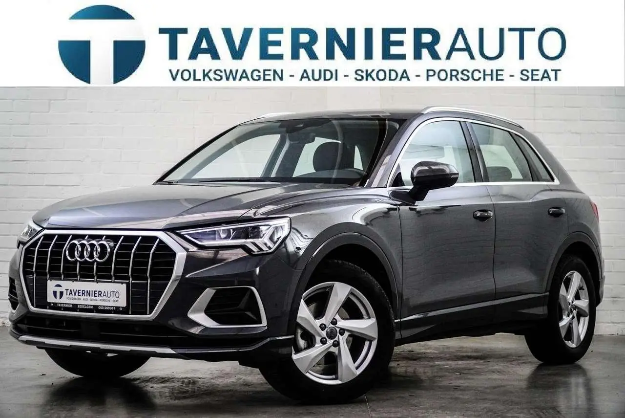 Photo 1 : Audi Q3 2019 Petrol