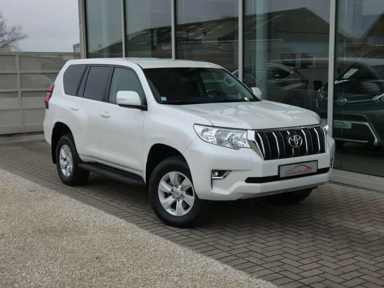 Photo 1 : Toyota Land Cruiser 2023 Diesel