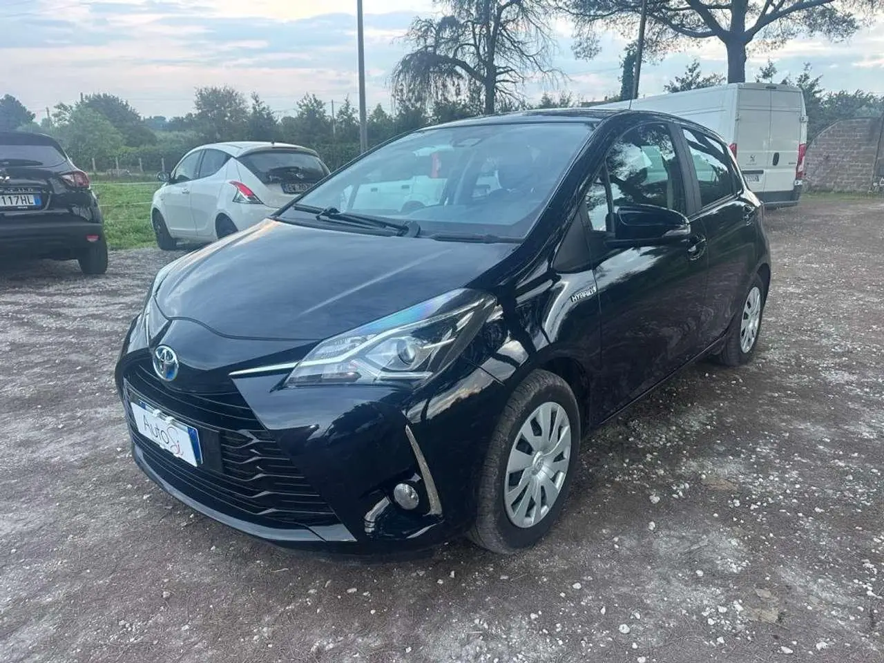 Photo 1 : Toyota Yaris 2019 Hybrid