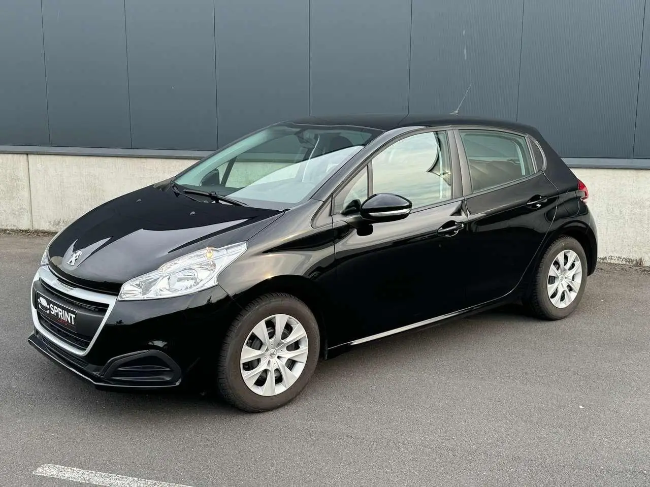 Photo 1 : Peugeot 208 2018 Petrol