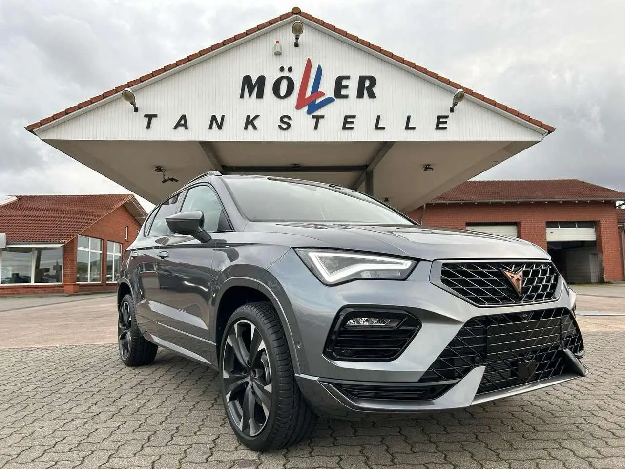 Photo 1 : Cupra Ateca 2024 Petrol