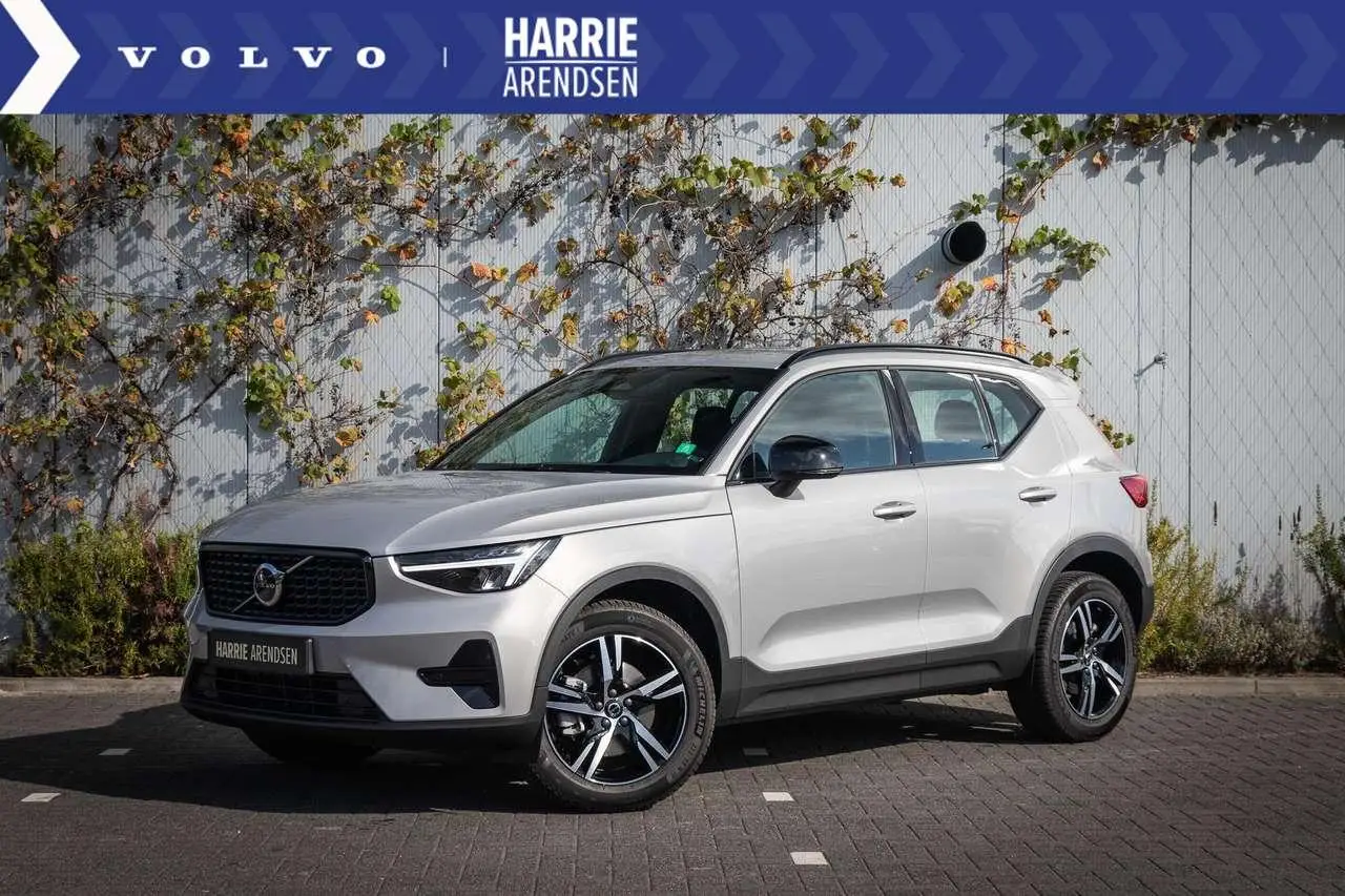 Photo 1 : Volvo Xc40 2024 Hybrid