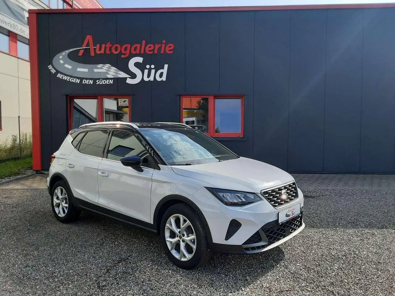 Photo 1 : Seat Arona 2024 Petrol